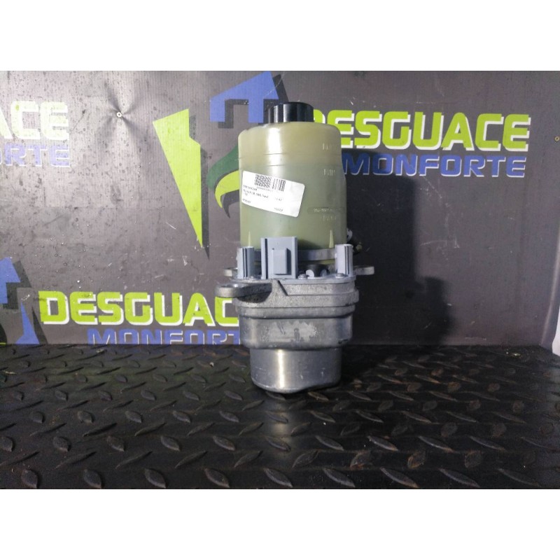 Recambio de bomba direccion para ford focus lim. (cb4) trend referencia OEM IAM 4M513K514BF  