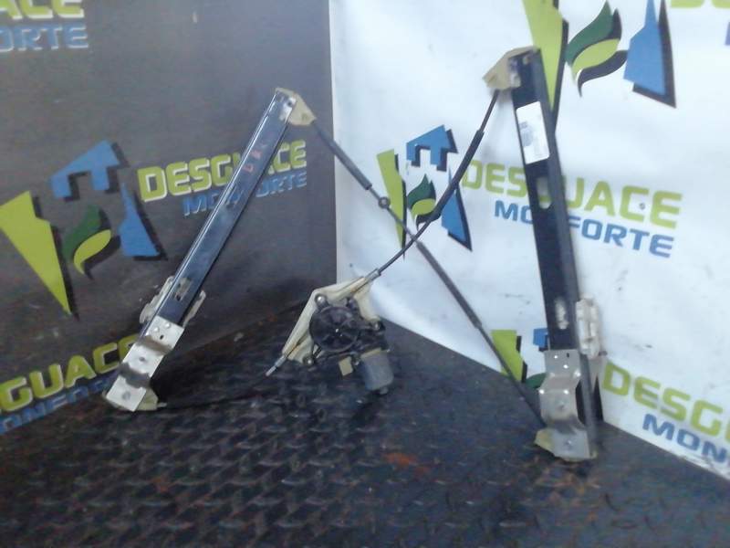 ELEVALUNAS DELANTERO DERECHO 5Q0959802B 5F4837462D 
