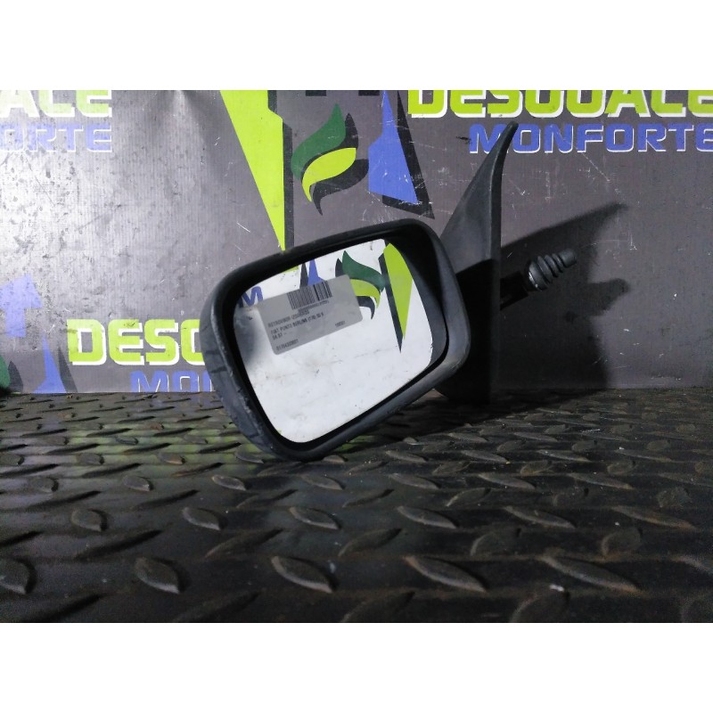 Recambio de retrovisor izquierdo para fiat punto berlina (176) 55 s referencia OEM IAM 01704333801 0149302 