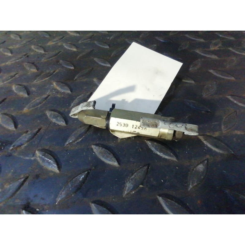 Recambio de repartidor de freno para fiat punto berlina (176) 55 s referencia OEM IAM 25301249A  