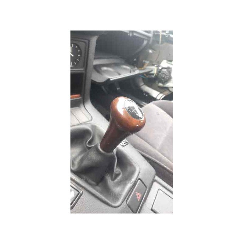 Recambio de guarnecidos palanca cambio para bmw serie 3 berlina (e36) 318i referencia OEM IAM   