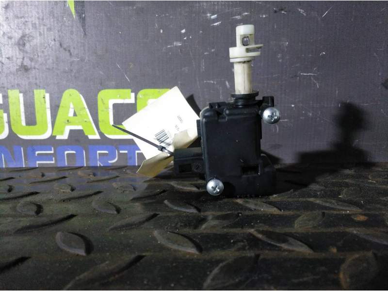 TAPA EXTERIOR COMBUSTIBLE 5M0810773 
