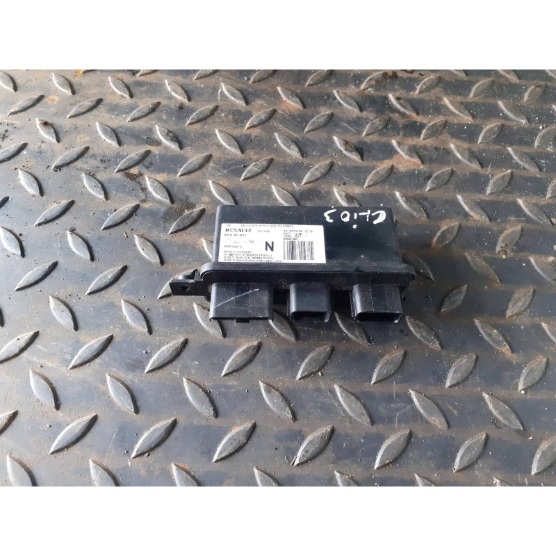 Recambio de modulo electronico para renault clio iii exception referencia OEM IAM 8200261817 89901282D 