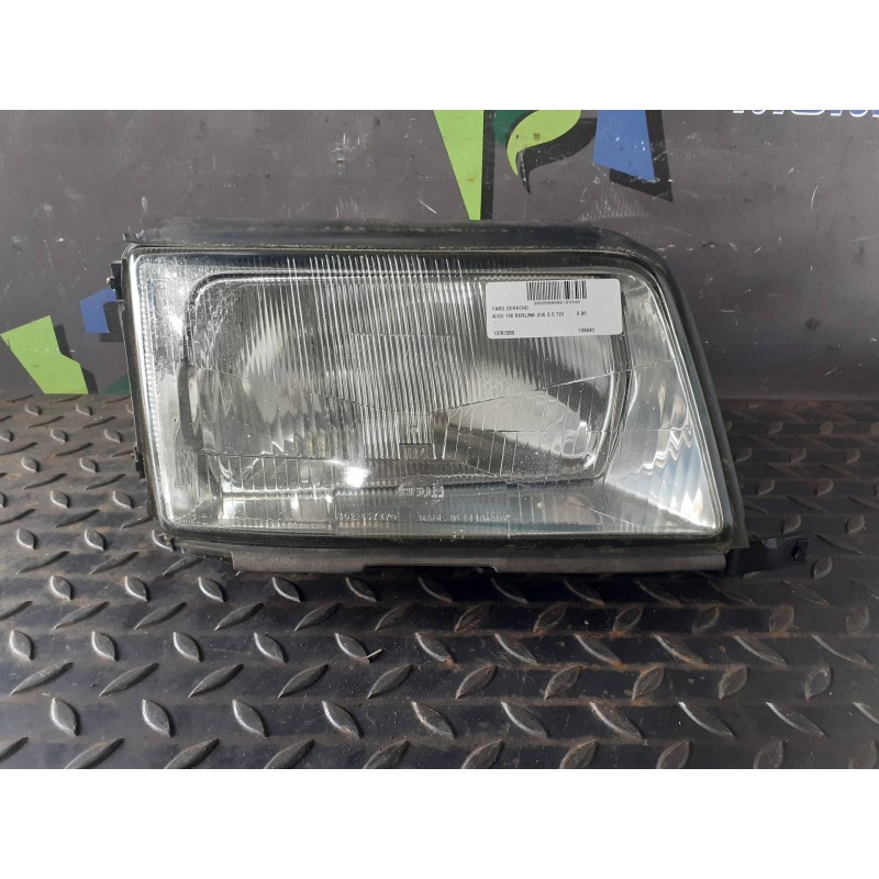 Recambio de faro derecho para audi 100 berlina (c4) 2.5 tdi referencia OEM IAM 13797200  