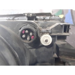Recambio de faro derecho para audi 100 berlina (c4) 2.5 tdi referencia OEM IAM 13797200  
