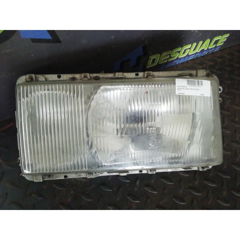 Recambio de faro derecho para mercedes-benz clase s (w116) 350 se referencia OEM IAM 1305543055 0305320833 