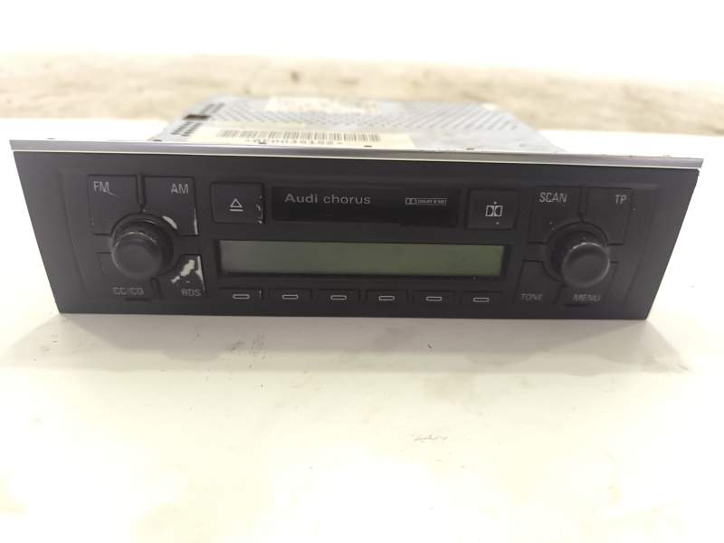 SISTEMA AUDIO / RADIO CD 8E0035152 / AUZ2Z2B2627778 