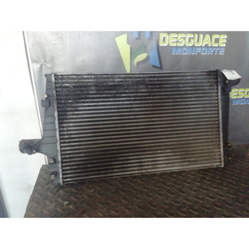 Recambio de intercooler para audi allroad quattro (4b5) 2.5 tdi quattro (120kw) (d) referencia OEM IAM 4B0145805A  