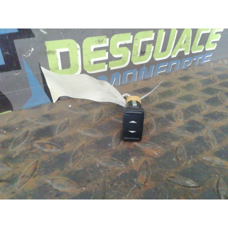 Recambio de mando elevalunas delantero derecho para ford focus lim. (cb4) trend referencia OEM IAM 6M2T14529DA  