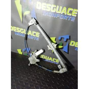 ELEVALUNAS DELANTERO DERECHO 400243B 