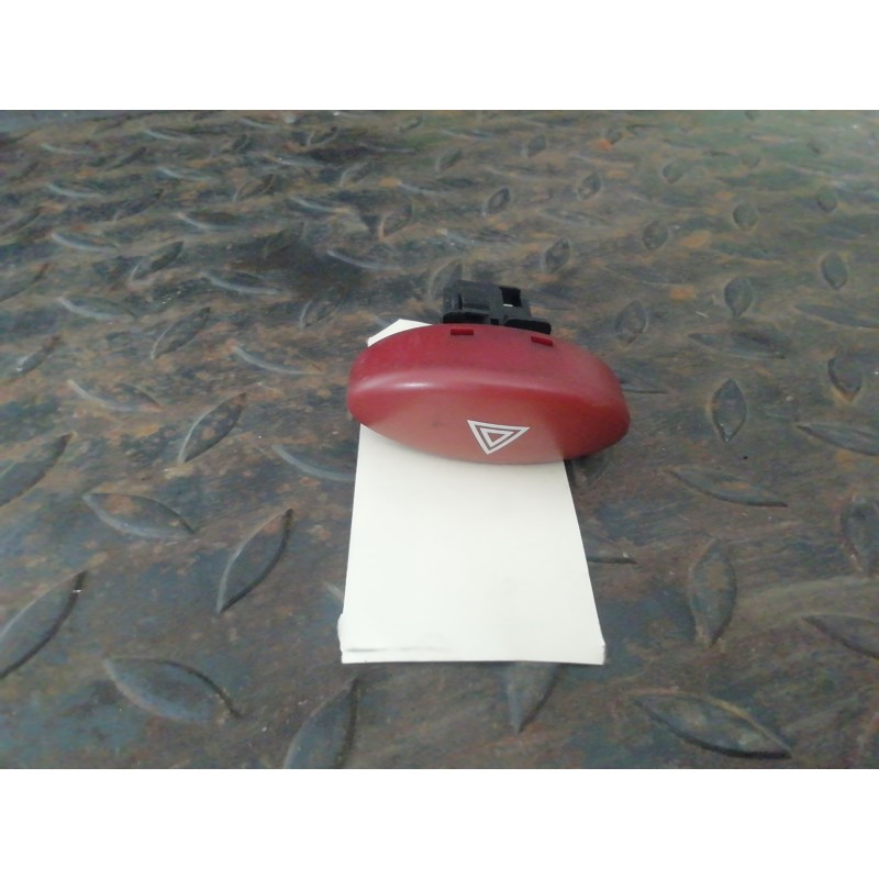 Recambio de warning para peugeot 206 berlina xr referencia OEM IAM 9643213777  