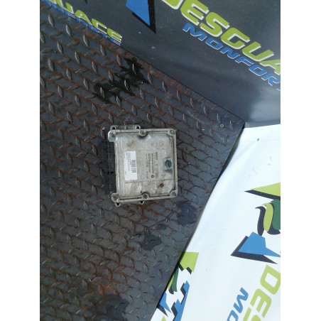 Recambio de centralita motor uce para chrysler voyager iv (rg, rs) 2.5 crd referencia OEM IAM 04727880AJ P04727665AB 0281011064