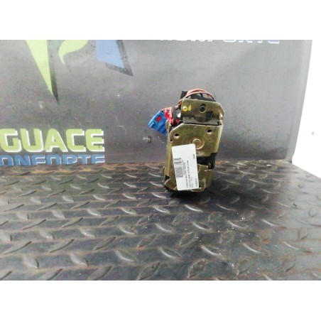 Recambio de cerradura maletero / porton para chrysler voyager iv (rg, rs) 2.5 crd referencia OEM IAM 04589581AF 674AEA 