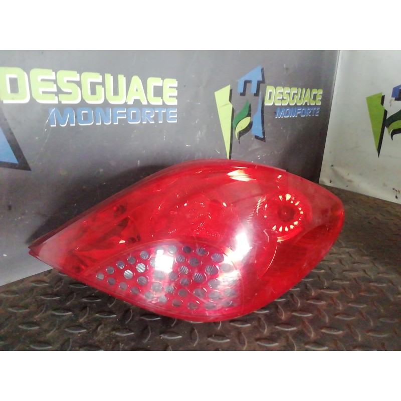 Recambio de piloto trasero derecho para peugeot 207 sport referencia OEM IAM 9649986580 964998658002 