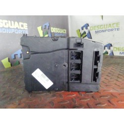 Recambio de caja reles / fusibles para renault scenic ii grand luxe privilege referencia OEM IAM 8200309693 S11840310L 