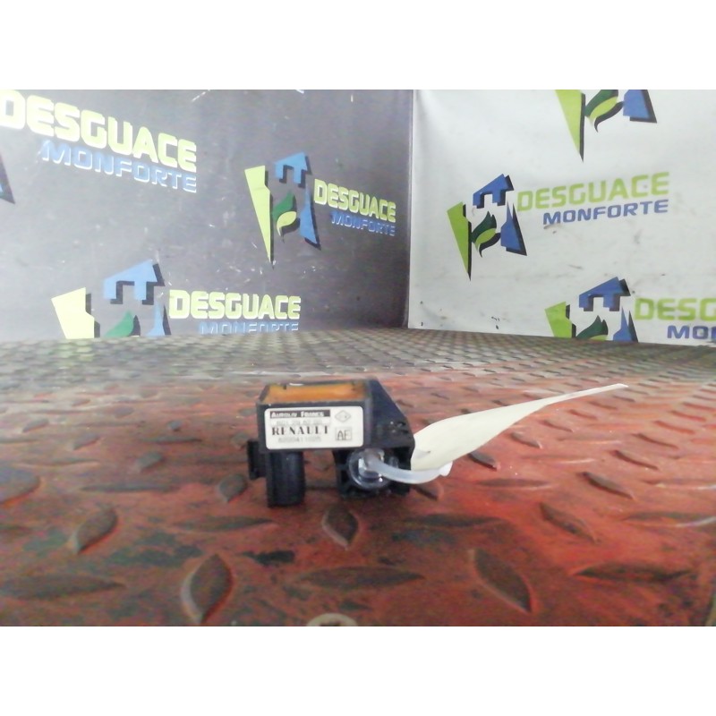 Recambio de sensor impacto para renault scenic ii grand luxe privilege referencia OEM IAM 8200411025 601298200 