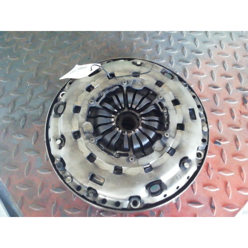 Recambio de kit embrague para ford mondeo ber. (ca2) ghia referencia OEM IAM   