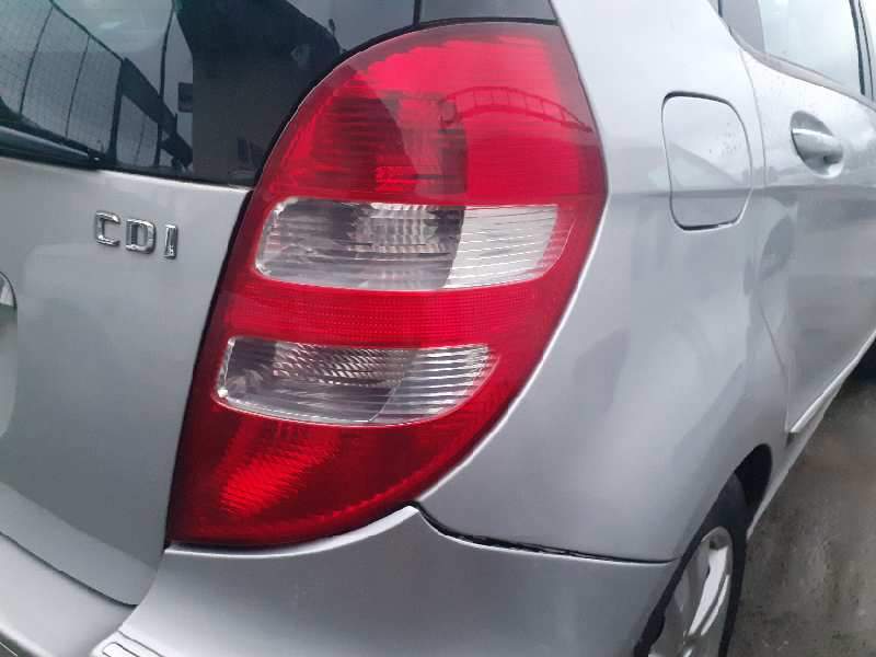PILOTO TRASERO DERECHO A1698200464 