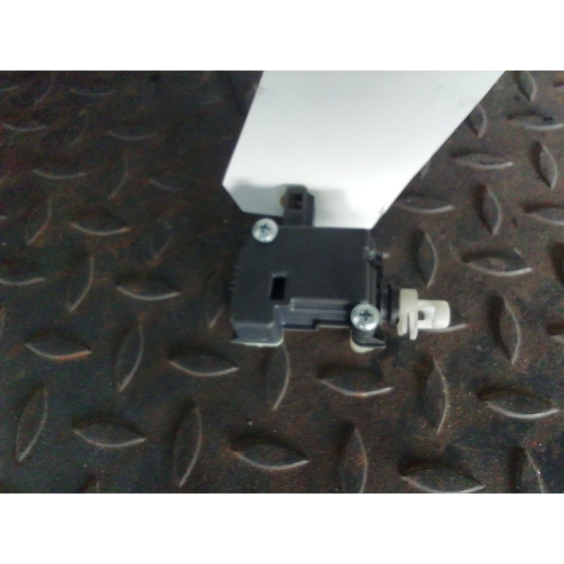 Recambio de motor cierre centralizado porton para seat leon (1p1) reference referencia OEM IAM 1Z0810773 1M0959781A 