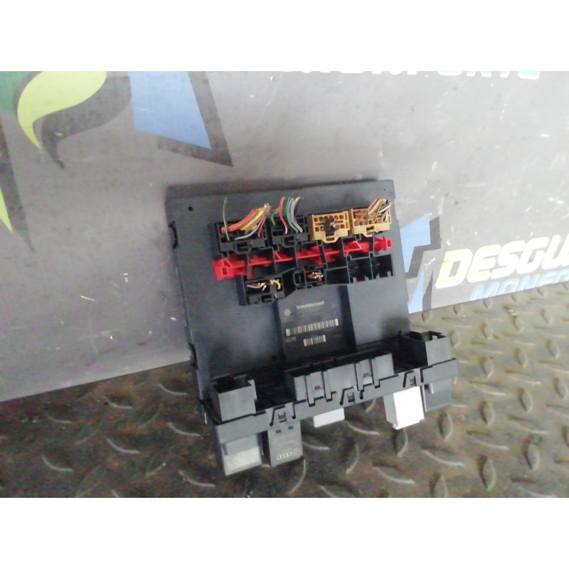 Recambio de caja reles / fusibles para seat leon (1p1) reference referencia OEM IAM 3C0937049AJ H54S2202 HM10692015