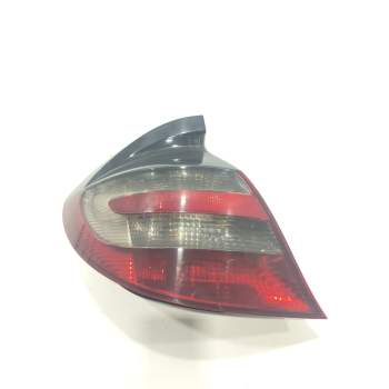 PILOTO TRASERO IZQUIERDO a2038200564 
