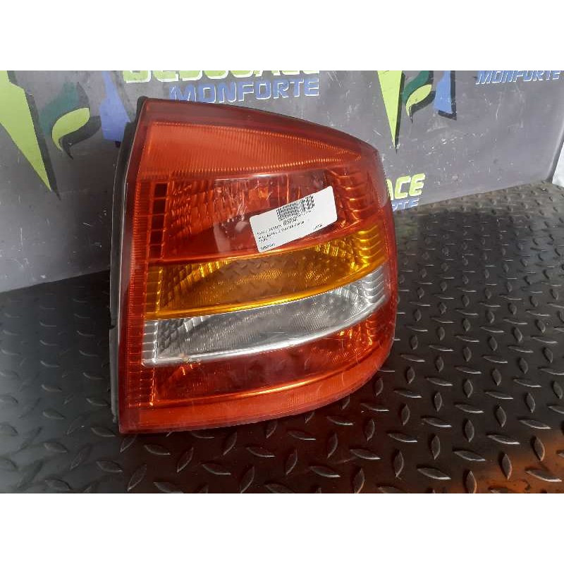 Recambio de piloto trasero derecho para opel astra g berlina comfort referencia OEM IAM 90521544  