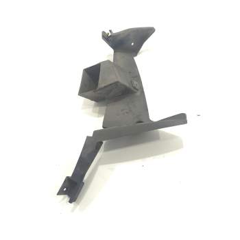 SOPORTE FARO DERECHO HK8M17E951A 