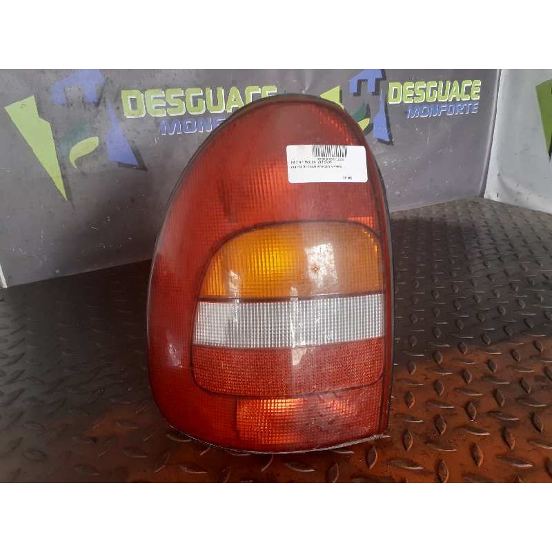 Recambio de piloto trasero izquierdo para chrysler gran voyager 4.yn5m referencia OEM IAM   