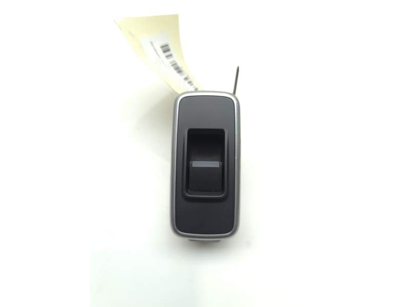 MANDO ELEVALUNAS TRASERO DERECHO GX7314717AC 