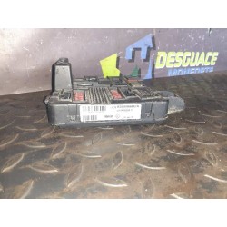 Recambio de caja reles / fusibles para renault scenic ii authentique referencia OEM IAM 8200306032A S118399200D 