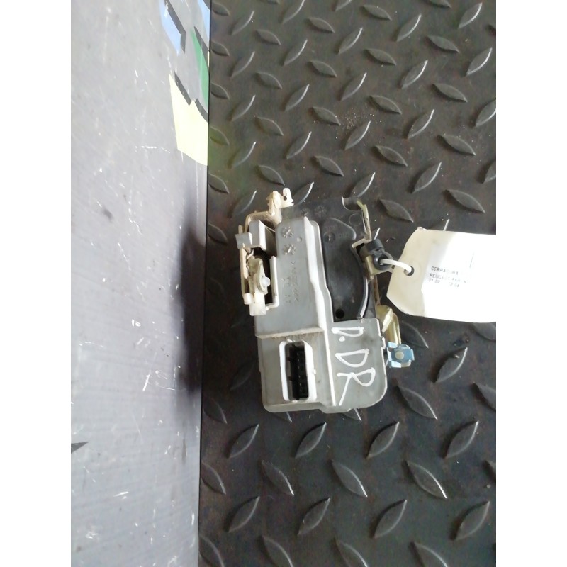 Recambio de cerradura puerta delantera derecha para peugeot partner (s2) combi pro referencia OEM IAM   