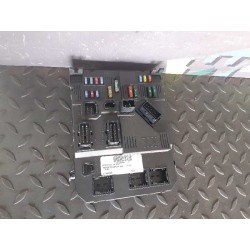 Recambio de caja reles / fusibles para peugeot 206 berlina look referencia OEM IAM S118085220E 9653667680 