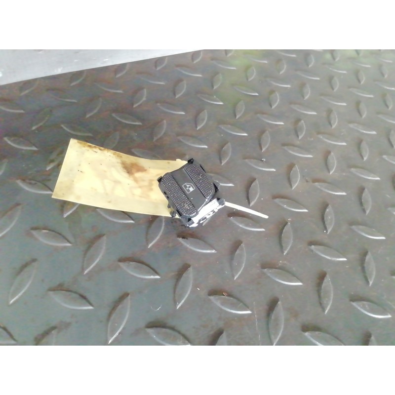 Recambio de mando elevalunas trasero derecho para volkswagen golf iii berlina (1h1) s referencia OEM IAM 1H0959855C  