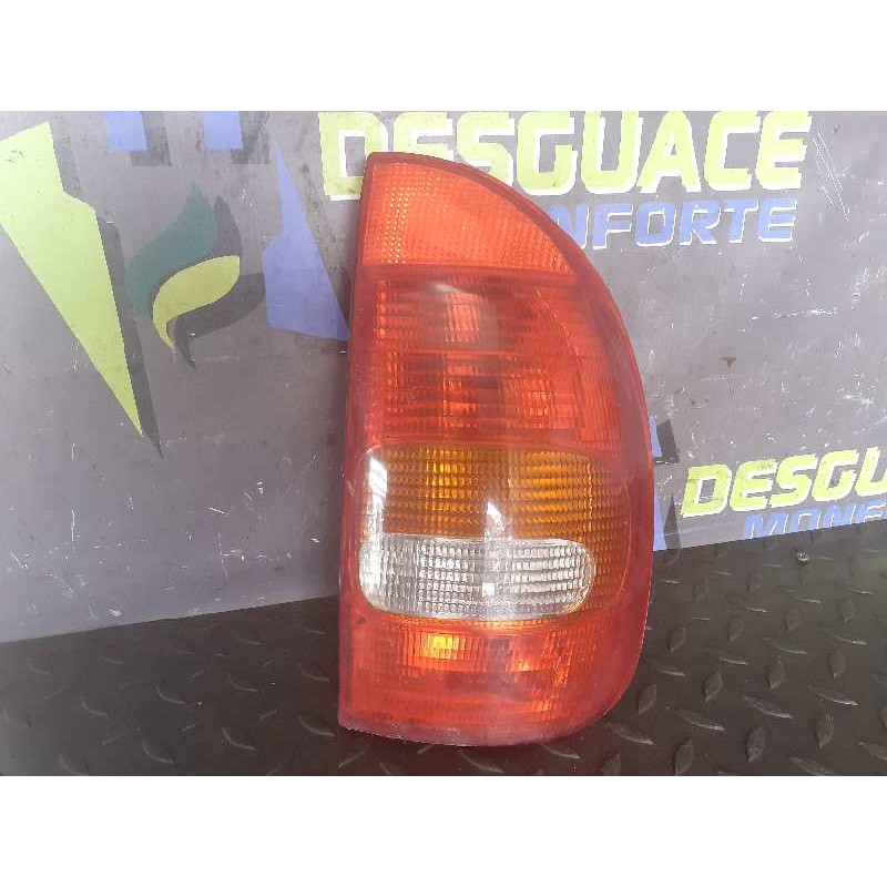 Recambio de piloto trasero derecho para opel corsa b city referencia OEM IAM   