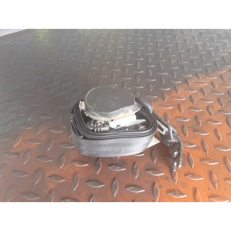 Recambio de cinturon seguridad trasero derecho para seat leon (5f1) style referencia OEM IAM 5F0857805C 5F0857805CRAA 