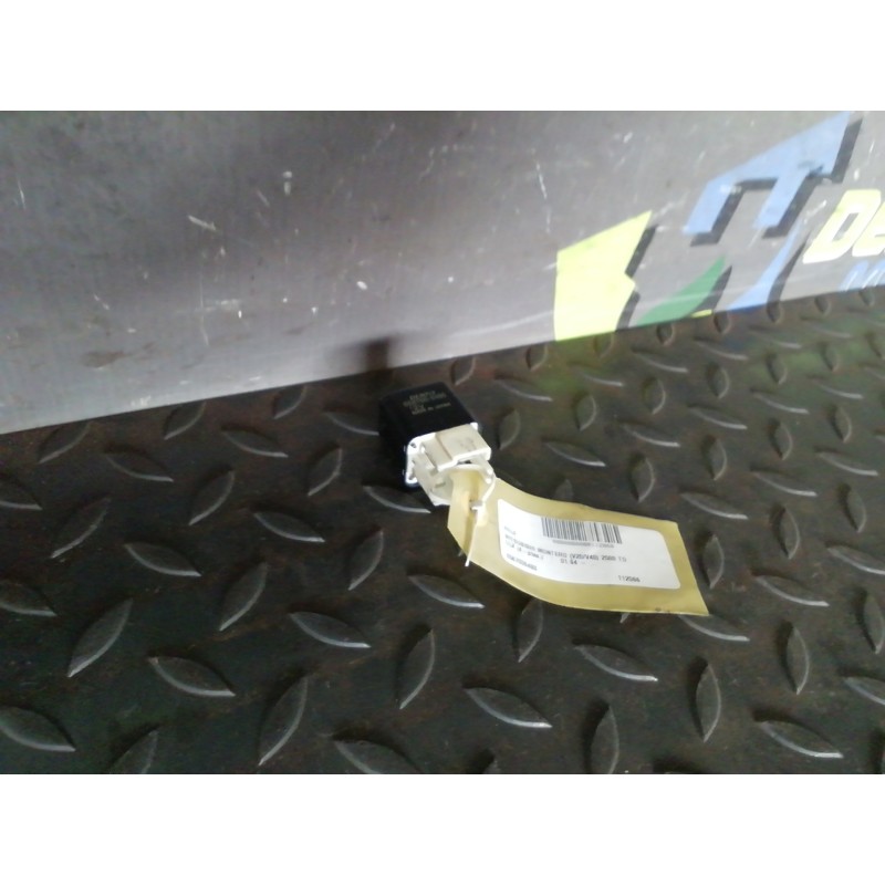 Recambio de rele para mitsubishi montero (v20/v40) 2500 td glx (4-ptas.) referencia OEM IAM 0567006480  