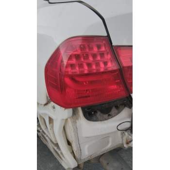 PILOTO TRASERO IZQUIERDO 63217289425 