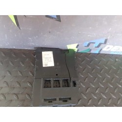 Recambio de caja reles / fusibles para renault megane ii berlina 5p emotion referencia OEM IAM 8200351182  
