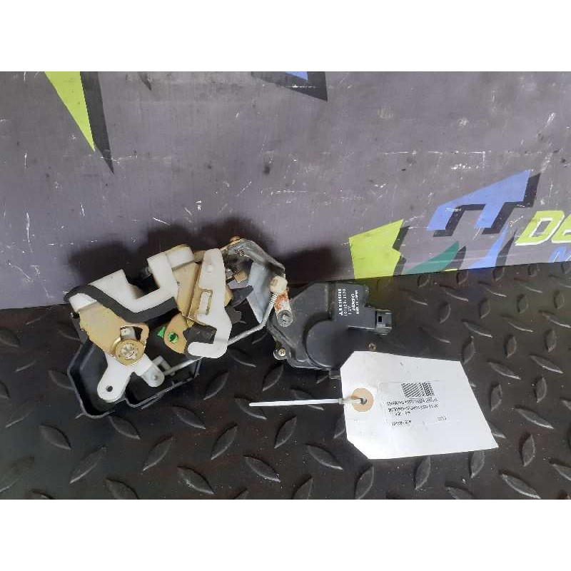 Recambio de cerradura puerta trasera derecha para mitsubishi outlander (cu0w) 2.0 cat referencia OEM IAM 101528-0120  