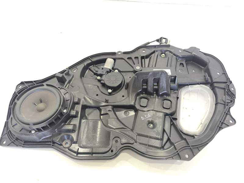 ELEVALUNAS DELANTERO DERECHO GS1D5897X 