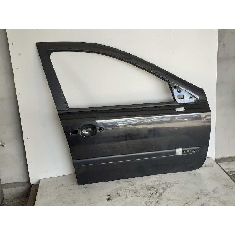Recambio de puerta delantera derecha para renault laguna ii (bg0) confort authentique referencia OEM IAM   
