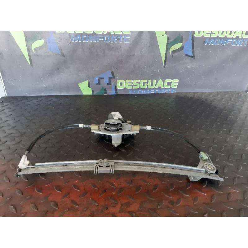 Recambio de elevalunas trasero izquierdo para citroën xantia berlina 1.9 td exclusive referencia OEM IAM 113733  