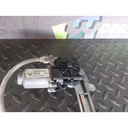 Recambio de elevalunas trasero derecho para renault laguna ii (bg0) confort authentique referencia OEM IAM 400670  