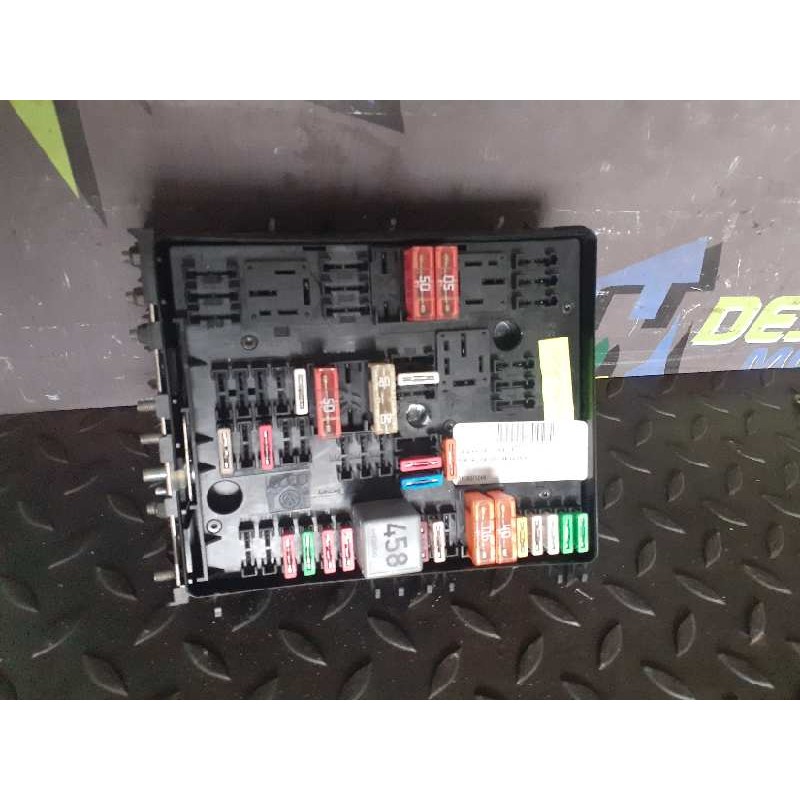 Recambio de caja reles / fusibles para seat altea (5p1) 4kids style referencia OEM IAM 1K0937124H  