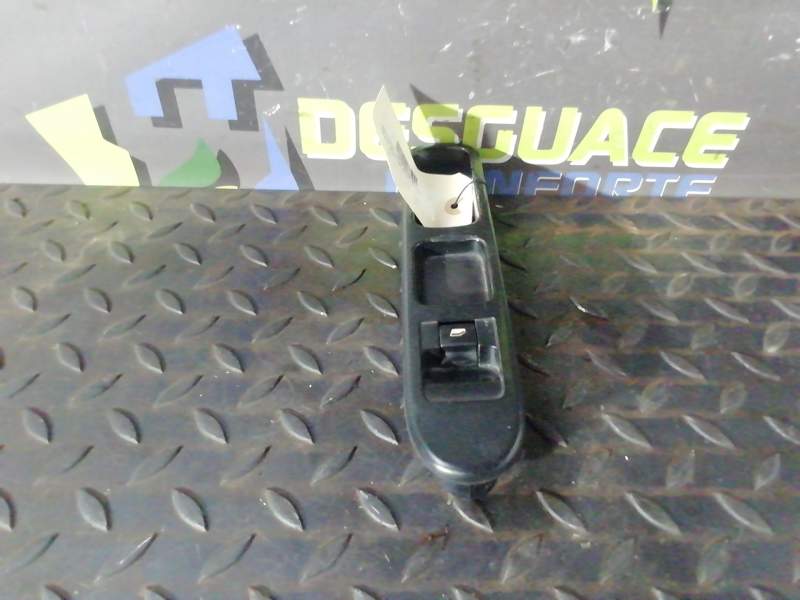 MANDO ELEVALUNAS DELANTERO DERECHO 96351625XT 