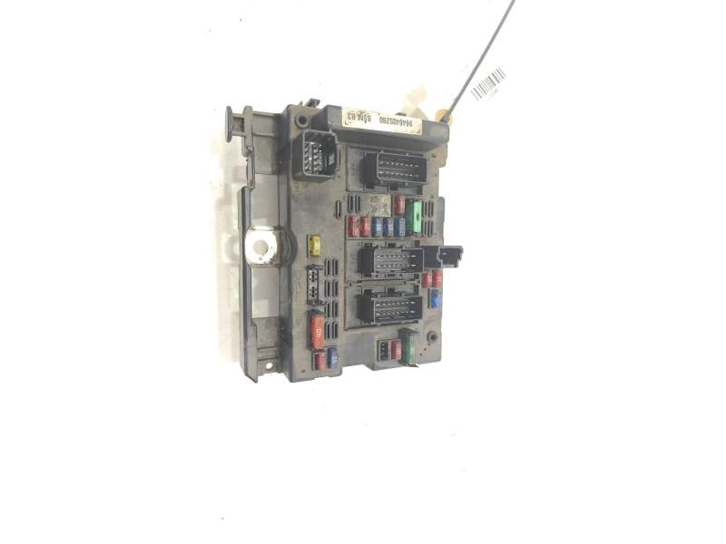 CAJA RELES / FUSIBLES 9646405280 / 23646125 