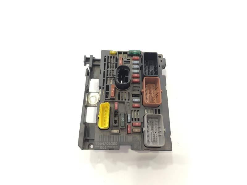 CAJA RELES / FUSIBLES 9664706280 