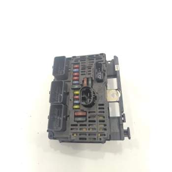 CAJA RELES / FUSIBLES 9657718780 
