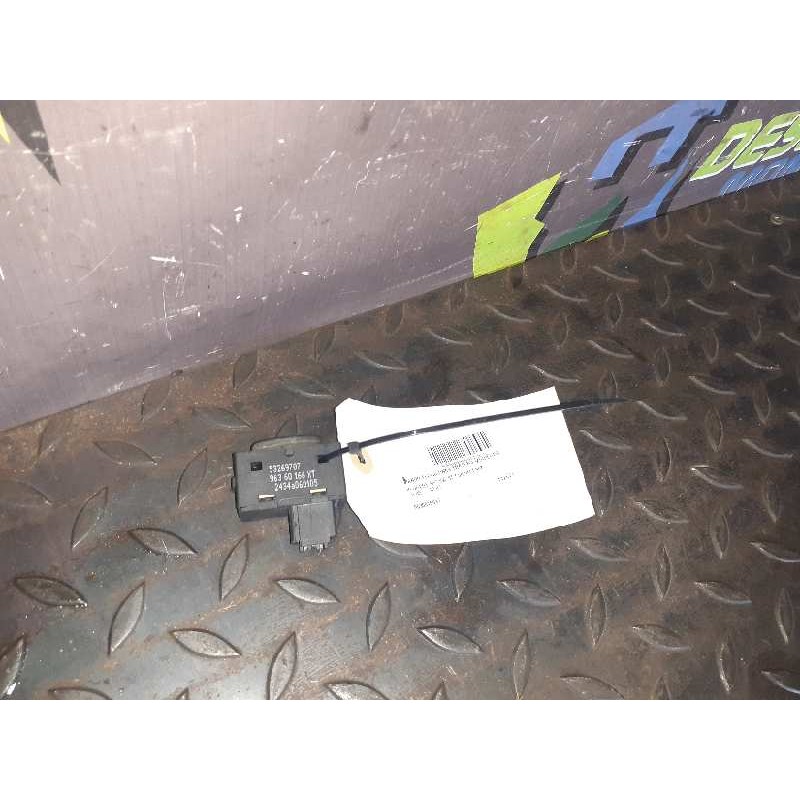 Recambio de mando elevalunas trasero izquierdo para peugeot 407 sw st confort pack referencia OEM IAM 96360166XT  