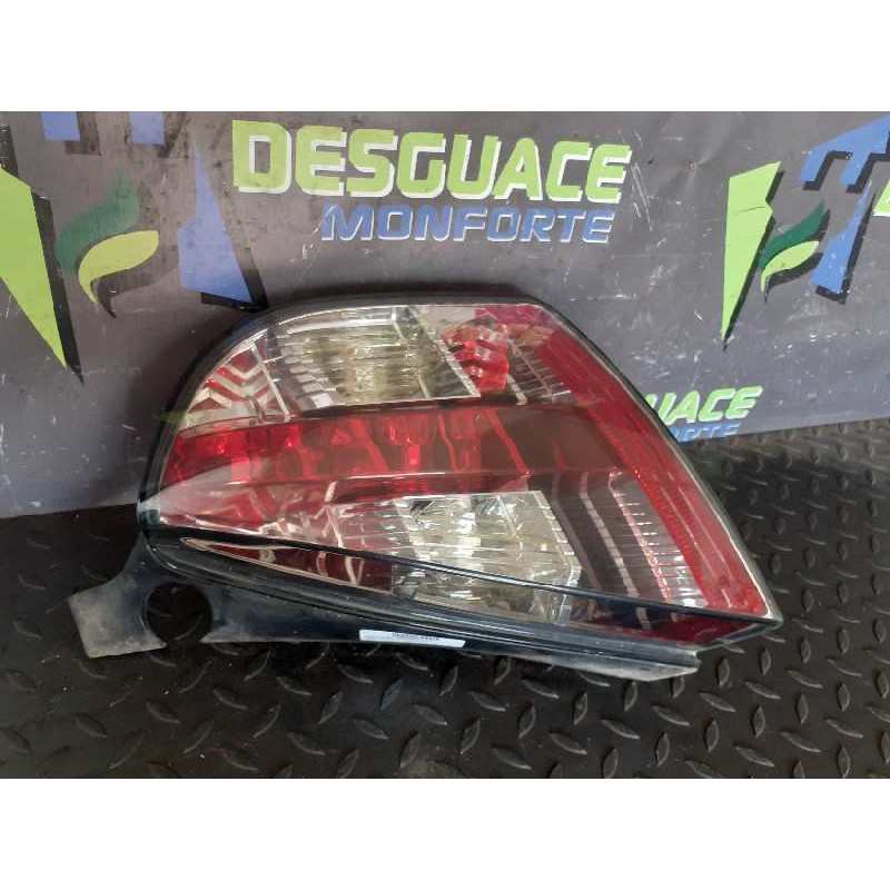 Recambio de piloto trasero derecho para fiat stilo (192) 1.6 16v active referencia OEM IAM 281522  